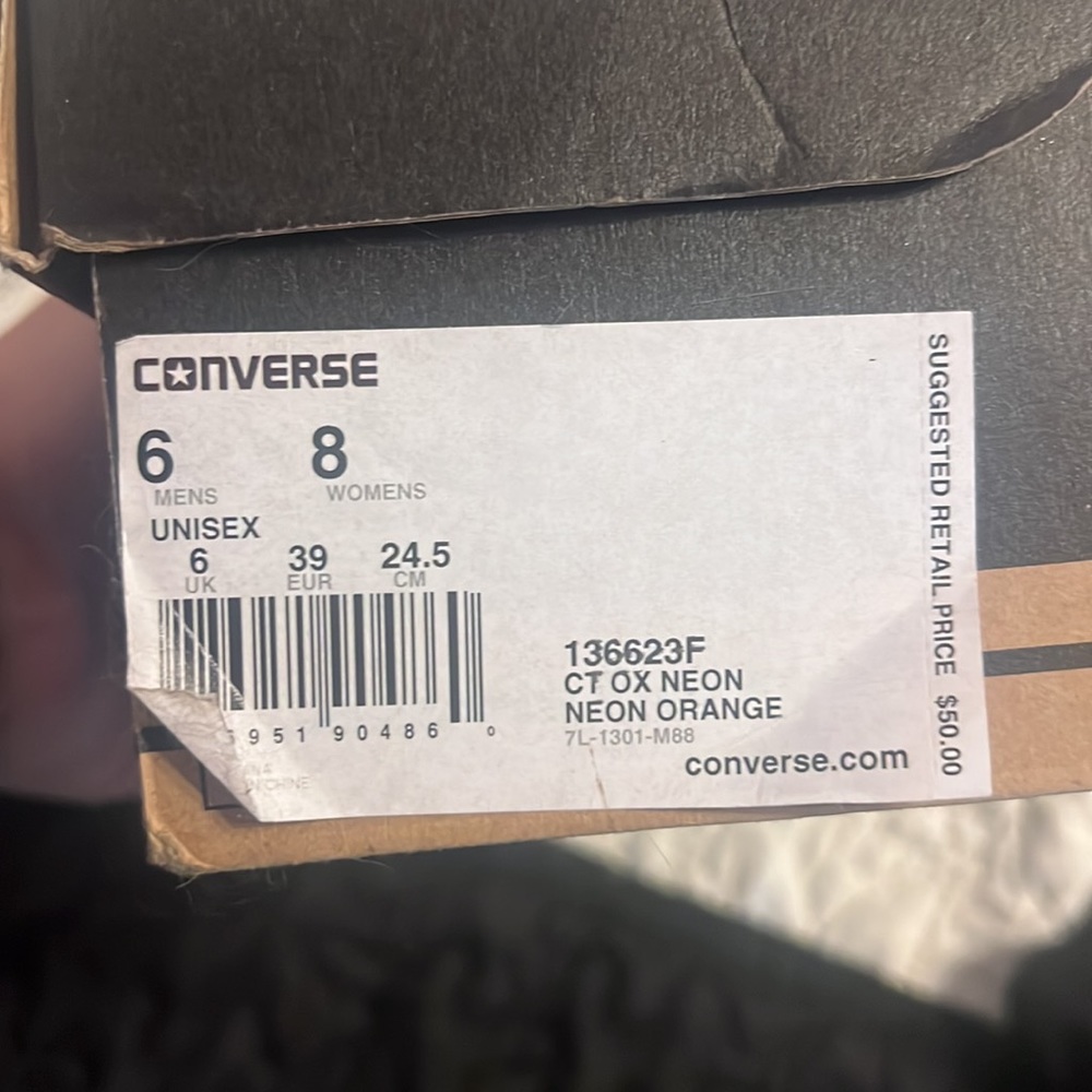 Converse Size 8 - Picture 6 of 6